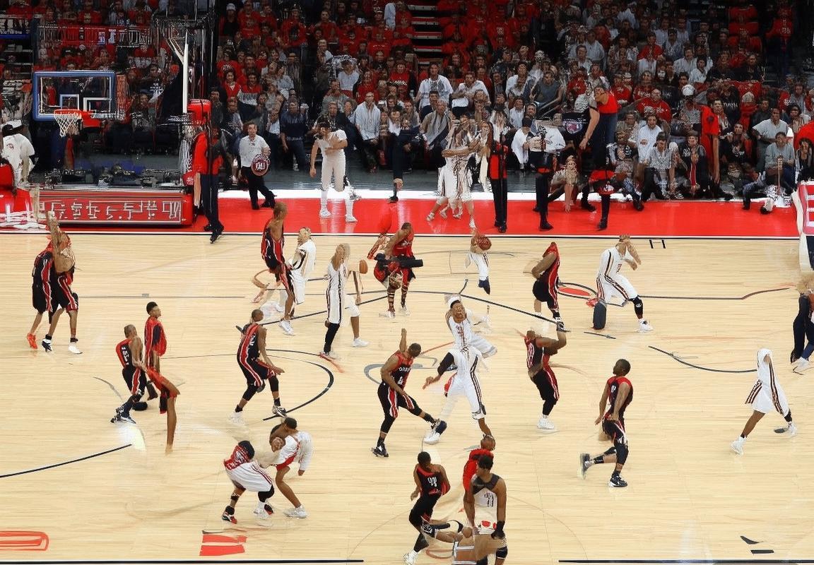 2017NBA季后赛火箭对鹈鹕系列赛战术解析(图2)